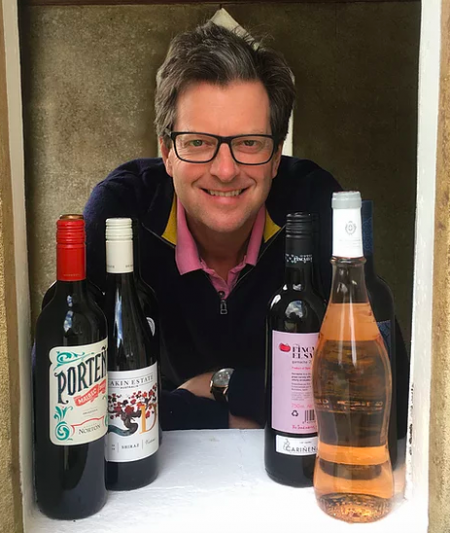 William Sitwell launches â€˜worldâ€™s smallest online wine shopâ€™