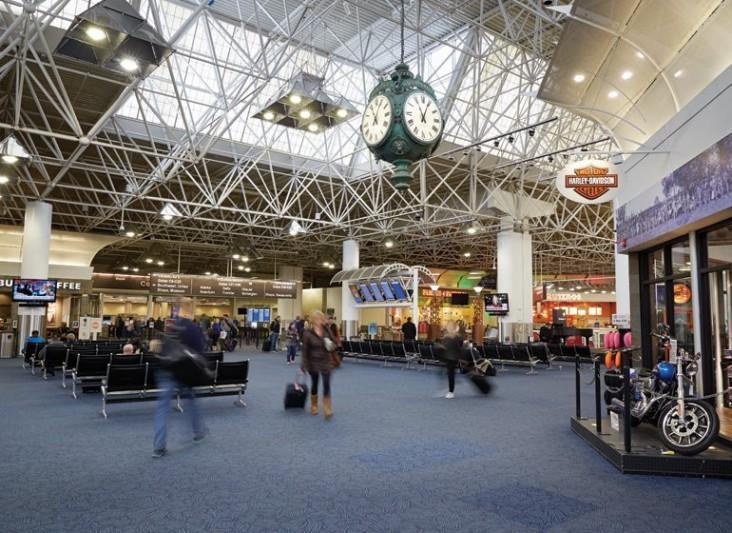 Milwaukee airport adds two new restaurants