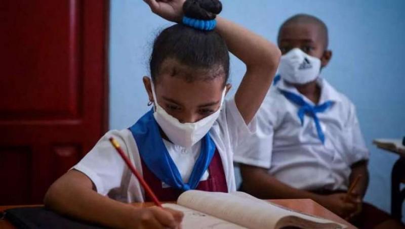 Cuba Closes Schools, Bars And Restaurants As Coronavirus Rebounds