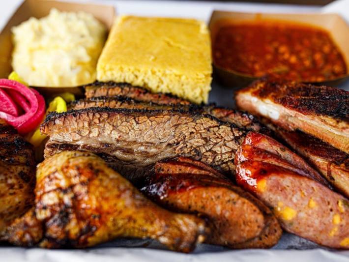 Acclaimed Fort Worth BBQ restaurant Smoke-a-holics debuts new spinoff